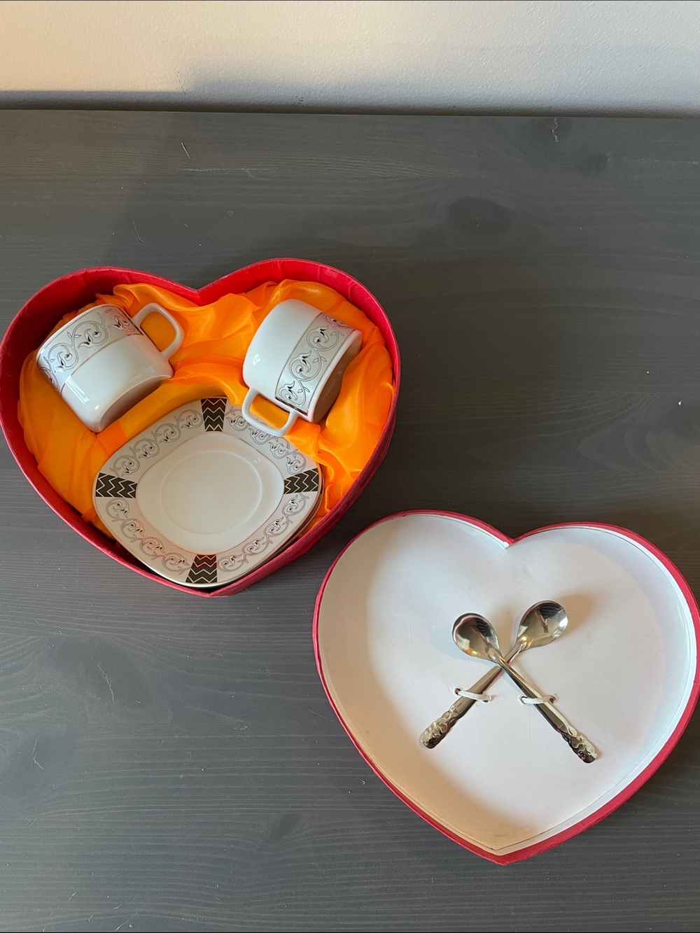 Heart-Shaped Espresso Set Gift Box with Spoons